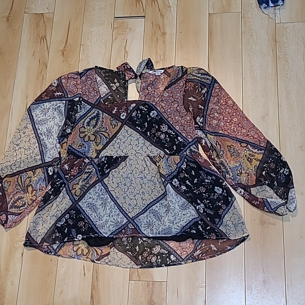 American Eagle women's size small shirt
